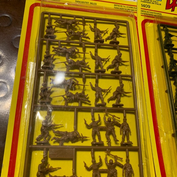 A-Toys Battle 1408 1409 Paratroopers British Ameri - Picture 3 of 5
